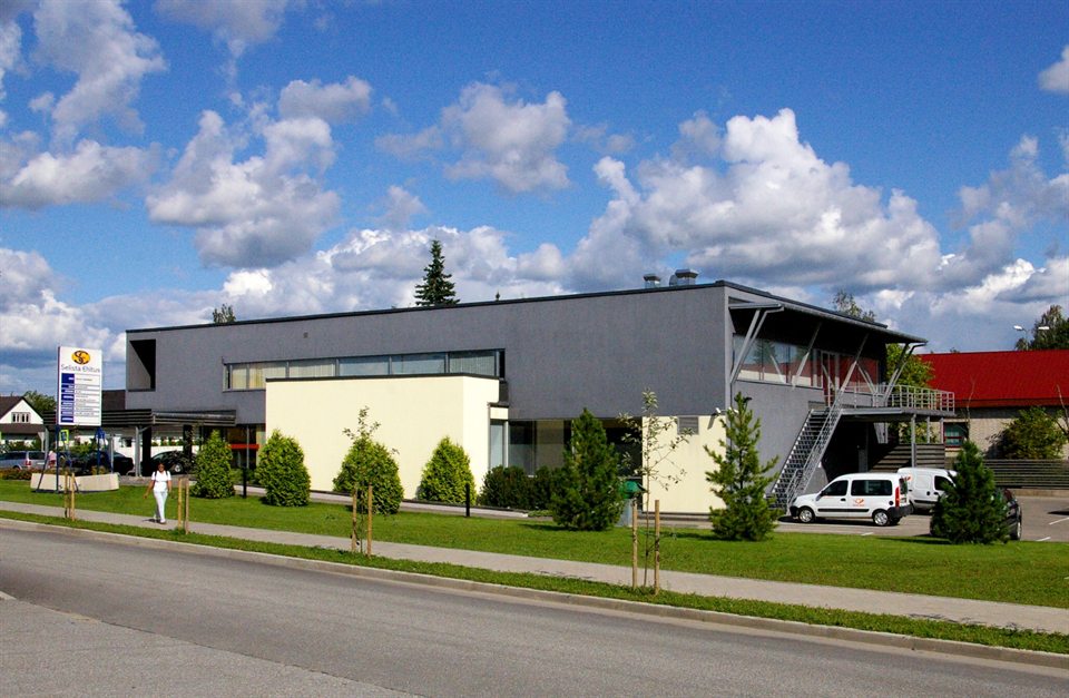 Selista Ehitus office building and furniture store, Võru, completed 2003