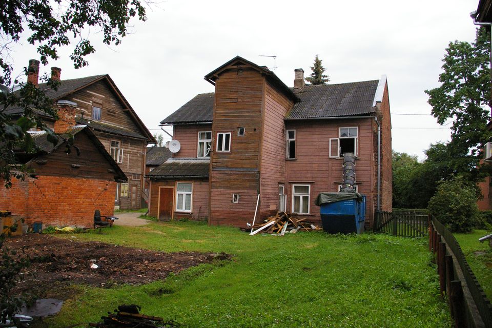 Apartment buildings in Tartu, Filosoofi 9 – reconstruction of a five-apartment building and a new two-apartment building, completed 2018 (before reconstruction)