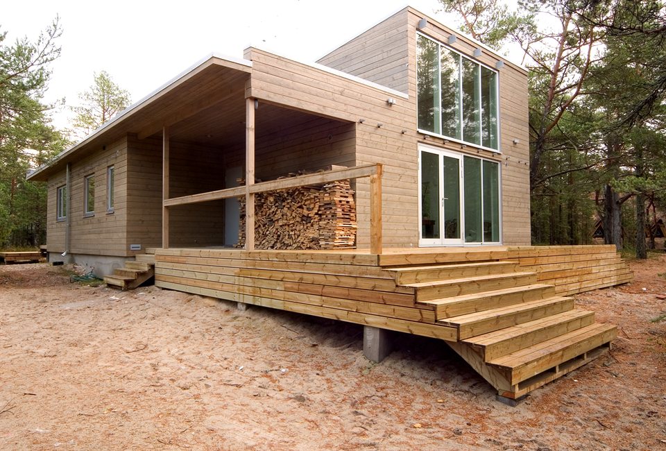 Summer home in Laulasmaa, design 2004